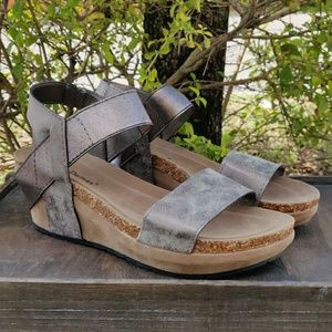 Low Wedge Double Band Spring Sandal Pewter- Size 7